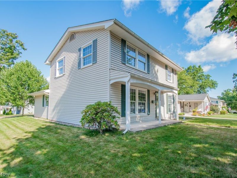 2152 Hoch Drive, Cuyahoga Falls, OH 44221 Photo 3