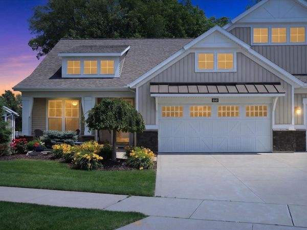 6148 Harmon Green Avenue SW, Grandville, MI 49418