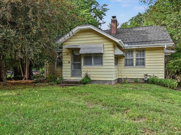 23 E Langley Road E, Battle Creek, MI 49015
