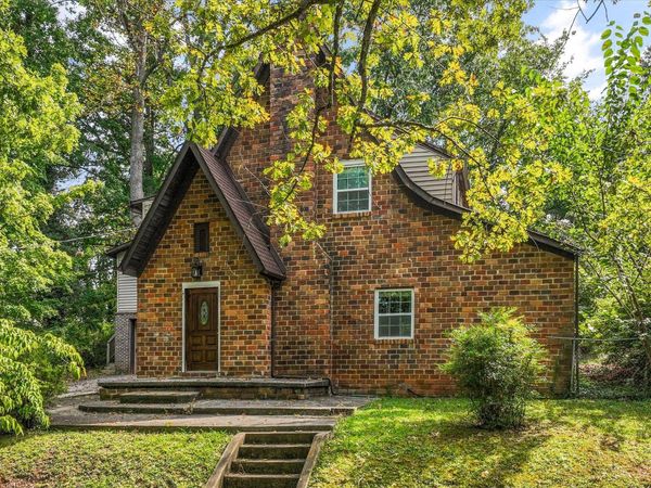 2224 Fisher Place, Knoxville, TN 37920