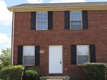 215 Elkchester Circle, Nicholasville, KY 40356