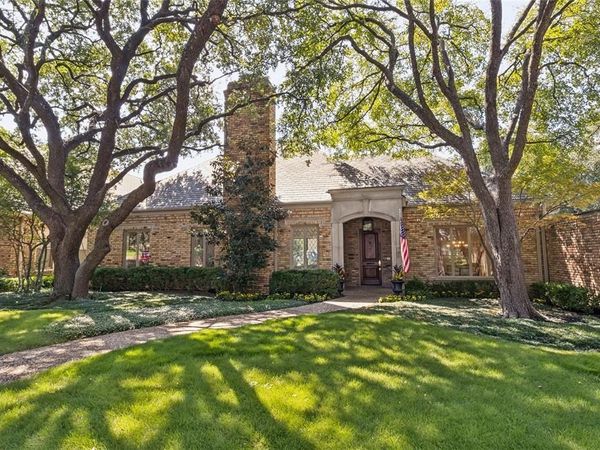 10 Saint Laurent Place, Dallas, TX 75225