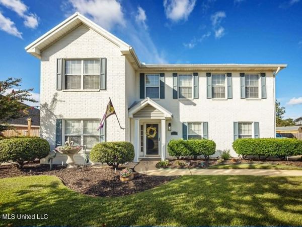 3509 Farrington Court, Ocean Springs, MS 39564