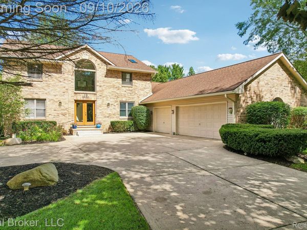 3630 Car Drive, Commerce Township, Mi 48382