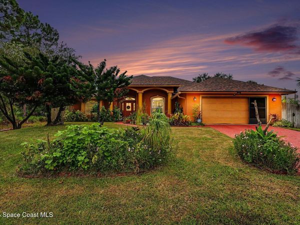 882 Palo Alto Street SE , Palm Bay, FL 32909
