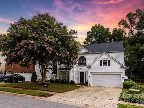 6337 Elderslie Drive , Charlotte, NC 28269