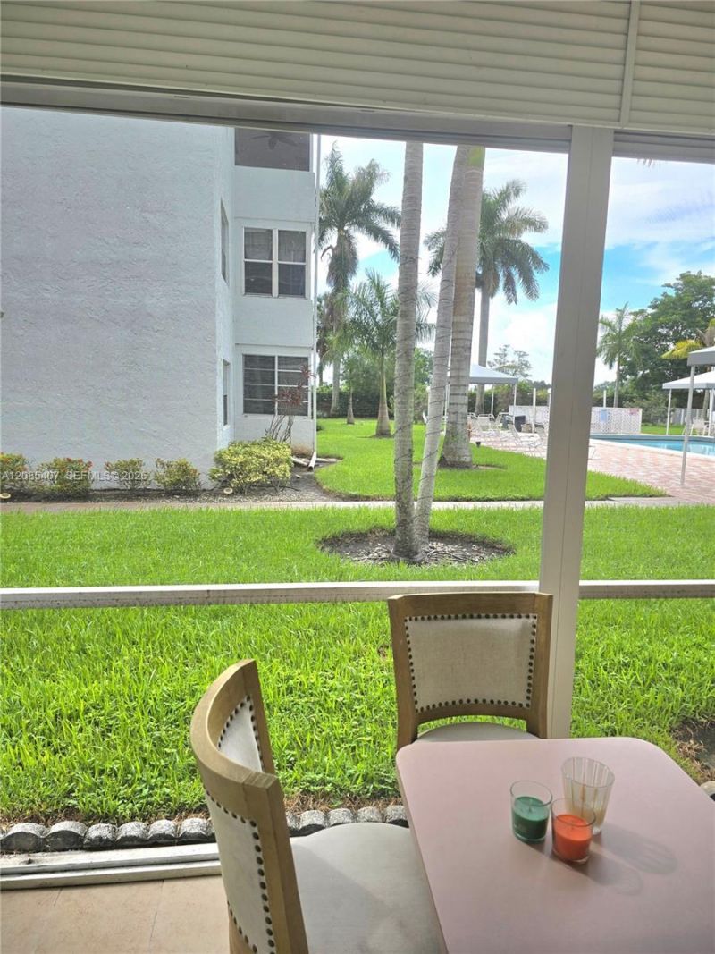 3000 E Sunrise Lakes Dr, Unit 108, Sunrise, FL 33322 Photo