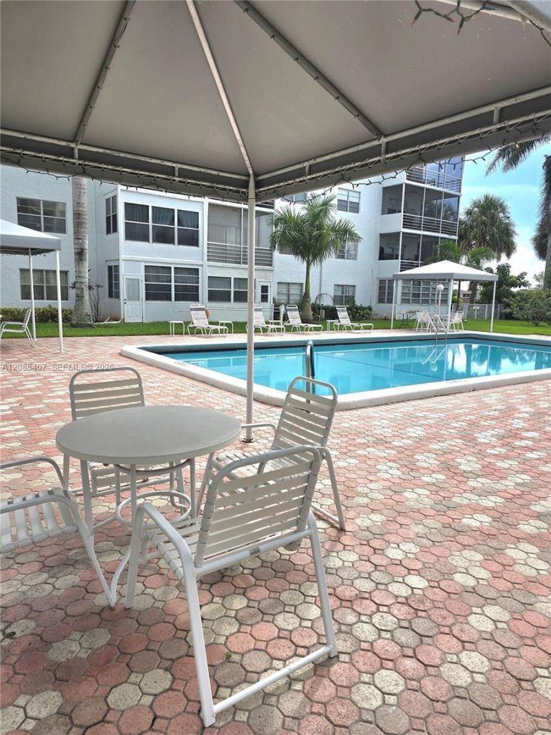 3000 E Sunrise Lakes Dr, Unit 108, Sunrise, FL 33322 Photo