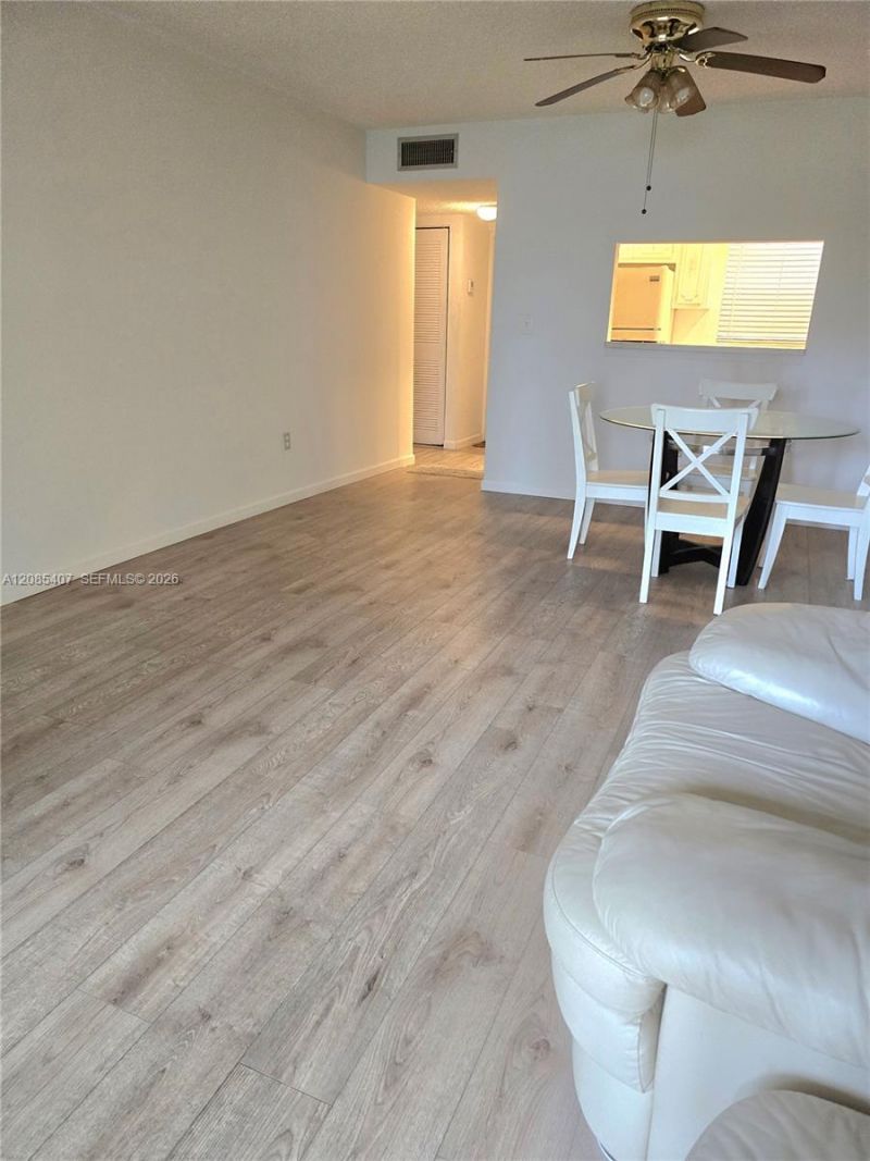 3000 E Sunrise Lakes Dr, Unit 108, Sunrise, FL 33322 Photo