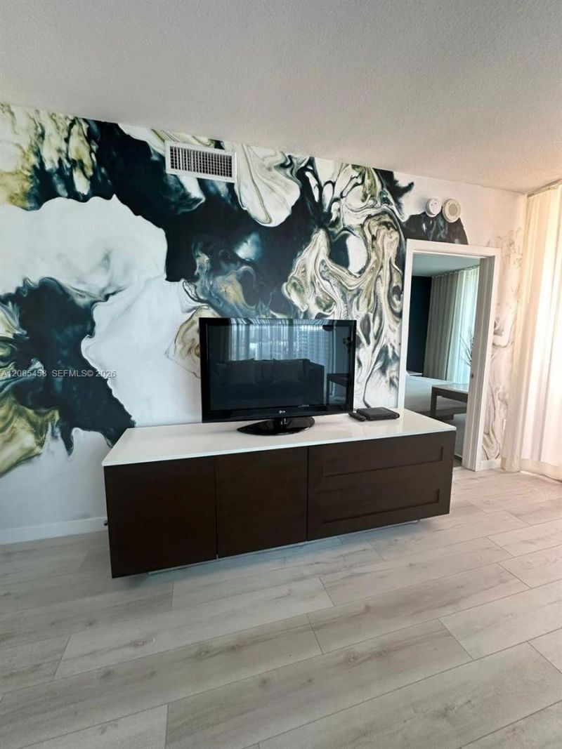 17315 Collins Ave, Unit 2006, Sunny Isles Beach, FL 33160 Photo