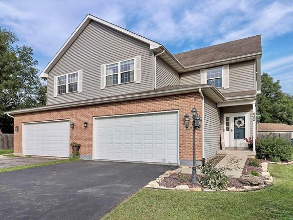 452 Sumner STREET, Genoa City, WI 53128