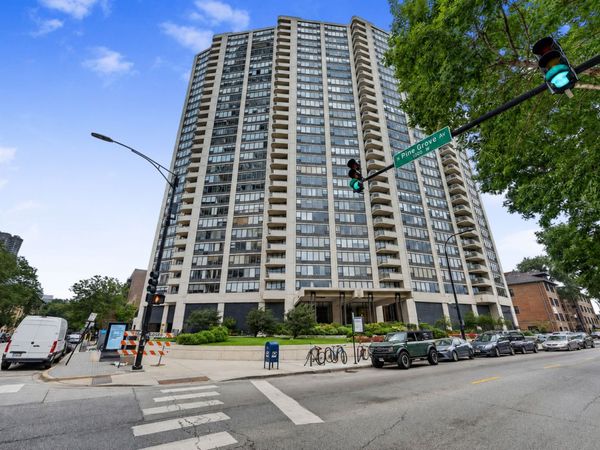 3930 N PINE GROVE Avenue, Unit 1810, Chicago, IL 60613