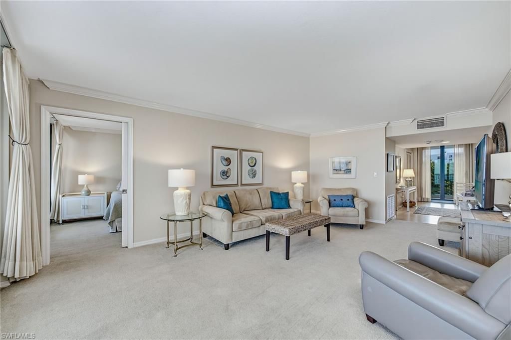 2348 Gulf Shore Blvd N, Unit 506, Naples, FL 34103 Photo