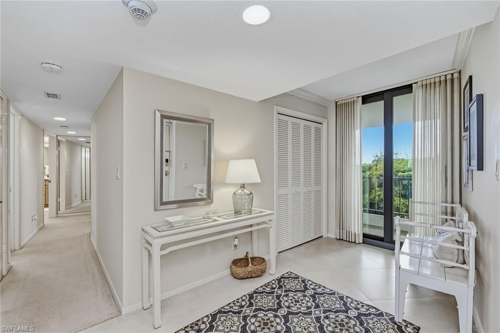 2348 Gulf Shore Blvd N, Unit 506, Naples, FL 34103 Photo