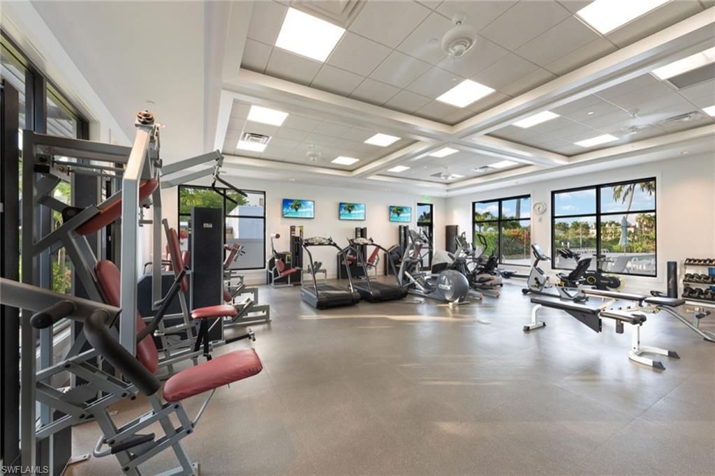 2348 Gulf Shore Blvd N, Unit 506, Naples, FL 34103 Photo