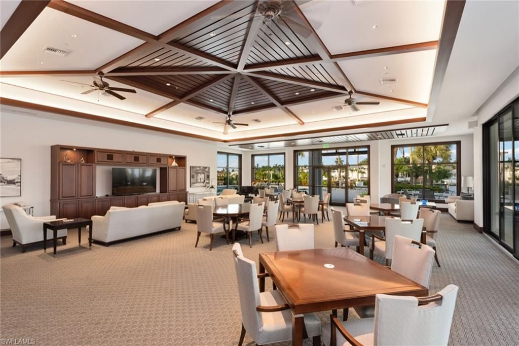 2348 Gulf Shore Blvd N, Unit 506, Naples, FL 34103 Photo