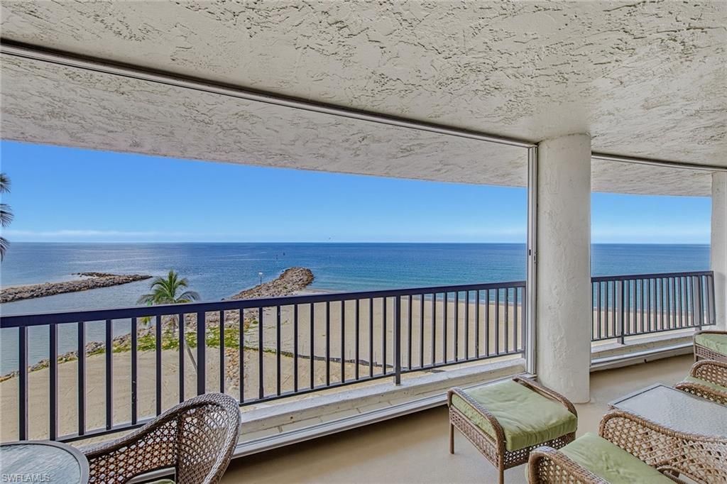 2348 Gulf Shore Blvd N, Unit 506, Naples, FL 34103 Photo