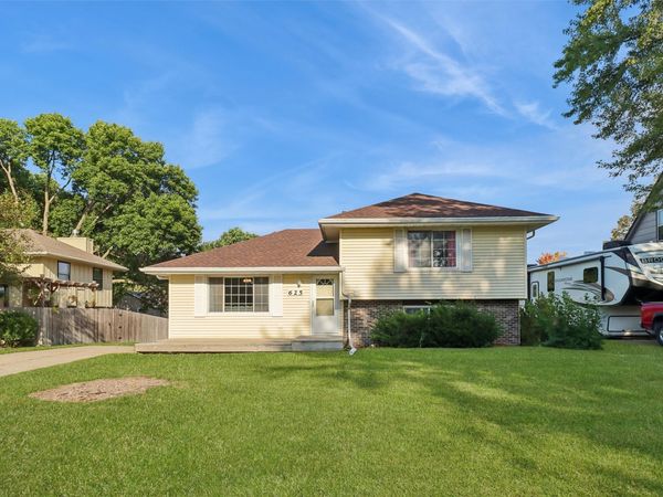 625 22nd Avenue SW, Altoona, IA 50009