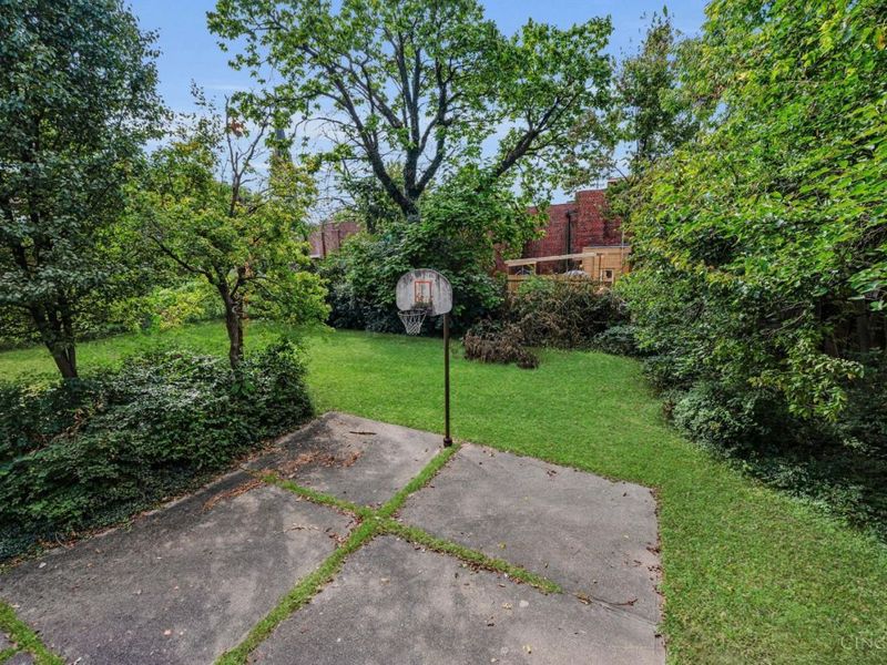 3011 Montclair Avenue, Cincinnati, OH 45211 Photo 32