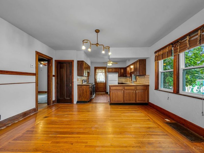 3011 Montclair Avenue, Cincinnati, OH 45211 Photo 7