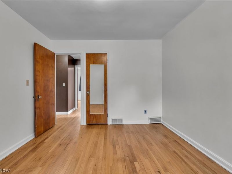 4824 W 58th Street, Cleveland, OH 44144 Photo 17