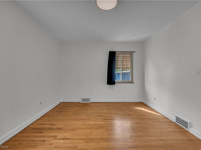 4824 W 58th Street, Cleveland, OH 44144 Photo 18