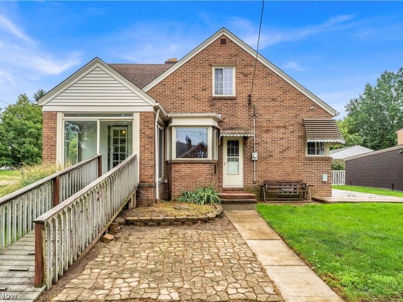 4824 W 58th Street, Cleveland, OH 44144 Photo 4