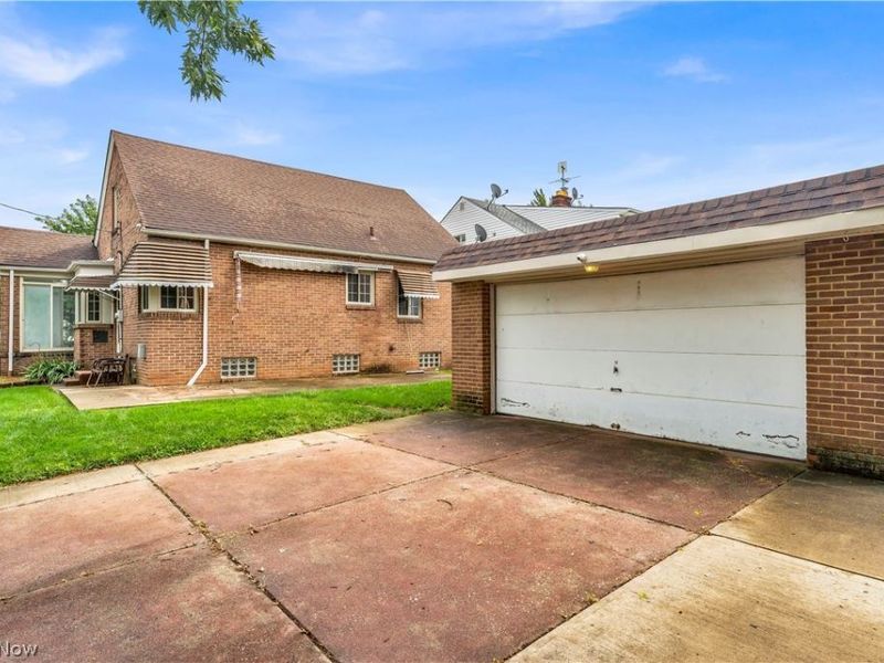 4824 W 58th Street, Cleveland, OH 44144 Photo 5