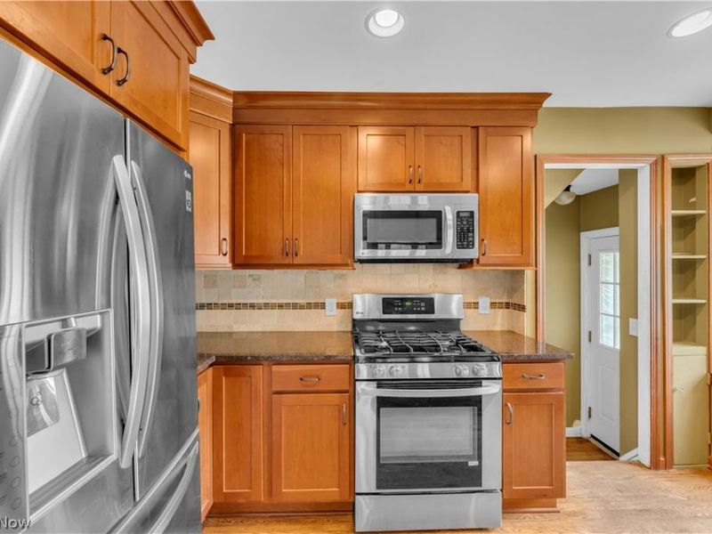 4824 W 58th Street, Cleveland, OH 44144 Photo 9