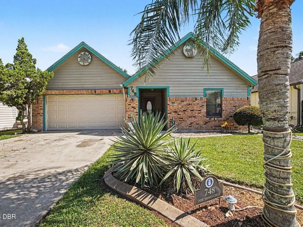 748 Pine Shores Circle, New Smyrna Beach, FL 32168