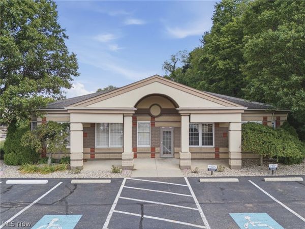4368 Dressler Road NW, Unit 201A, Canton, OH 44718