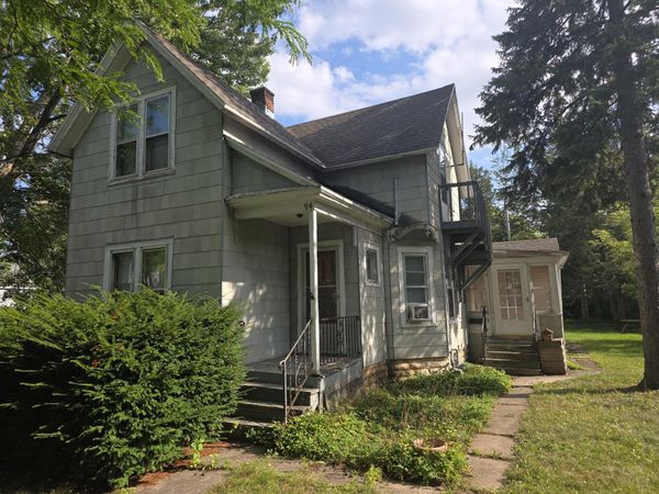 94 E 12th St, Fond Du Lac, WI 54935
