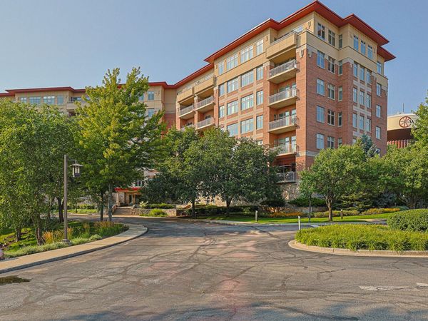 40 Prairie Park Drive , Unit 601, Wheeling, IL 60090