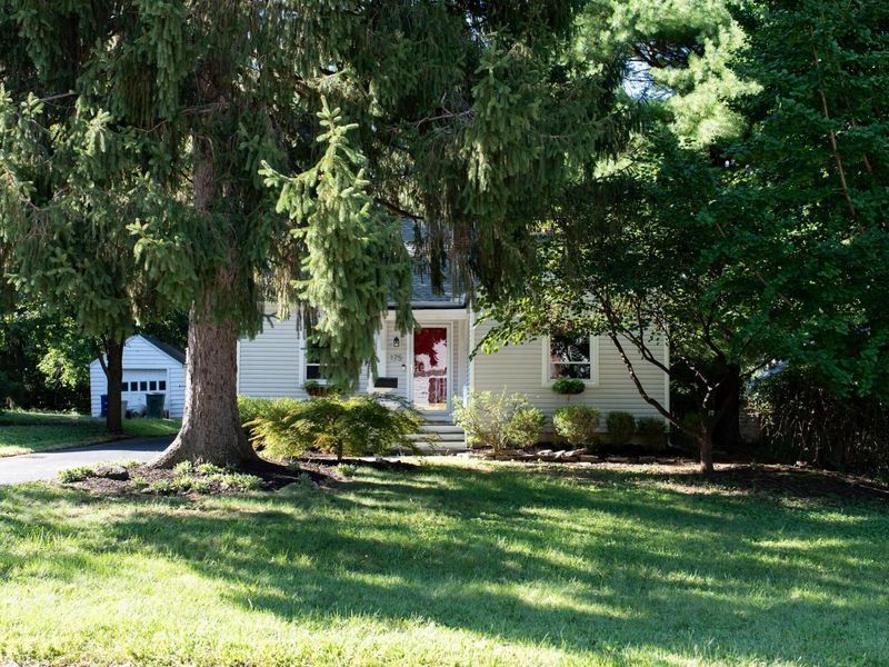 175 W Weisheimer Road, Columbus, OH 43214 Photo 2