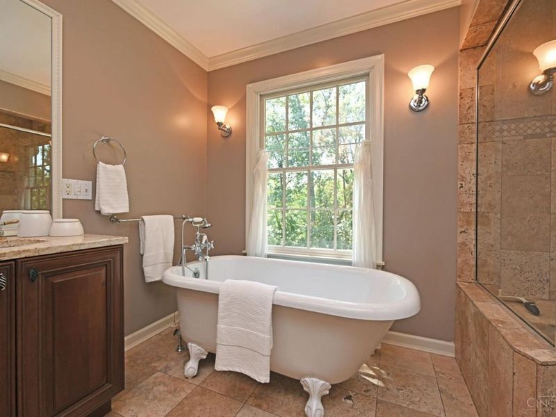 359 Woodknoll Terrace, Wyoming, OH 45215 Photo 25
