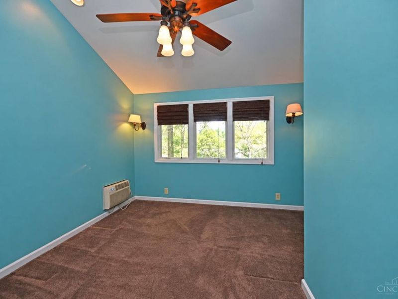 359 Woodknoll Terrace, Wyoming, OH 45215 Photo 35