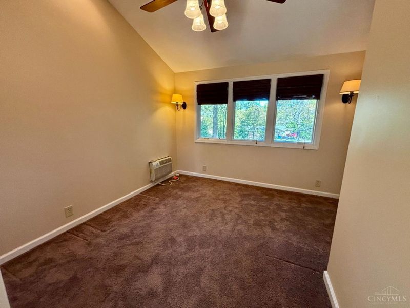 359 Woodknoll Terrace, Wyoming, OH 45215 Photo 35