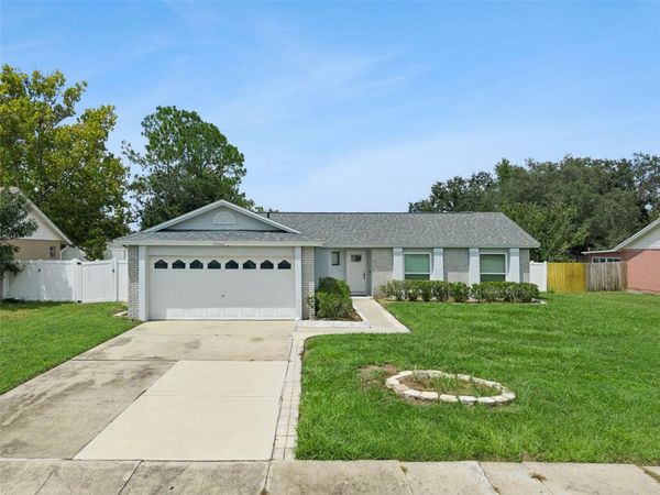 15512 HIDDEN LAKE CIRCLE , CLERMONT, FL 34711