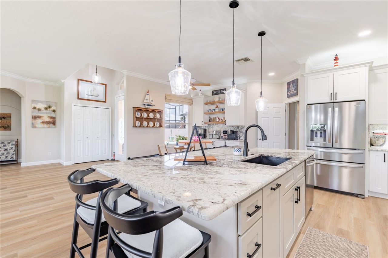 3347 Saratoga Drive, Tavares, FL 32778 Photo