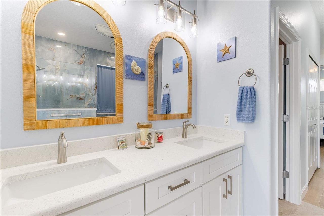 3347 Saratoga Drive, Tavares, FL 32778 Photo