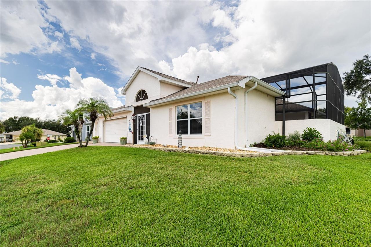 3347 Saratoga Drive, Tavares, FL 32778 Photo