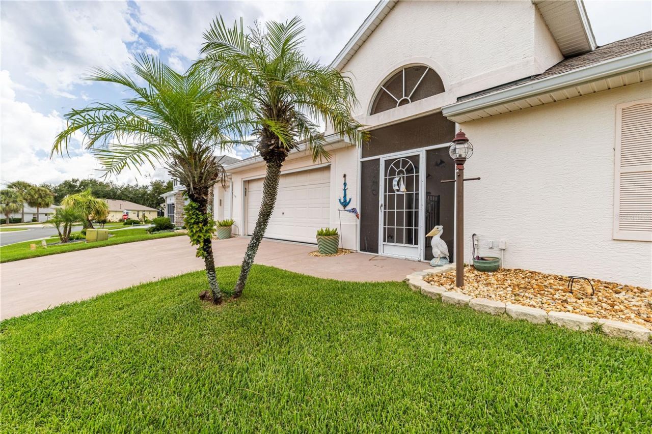 3347 Saratoga Drive, Tavares, FL 32778 Photo