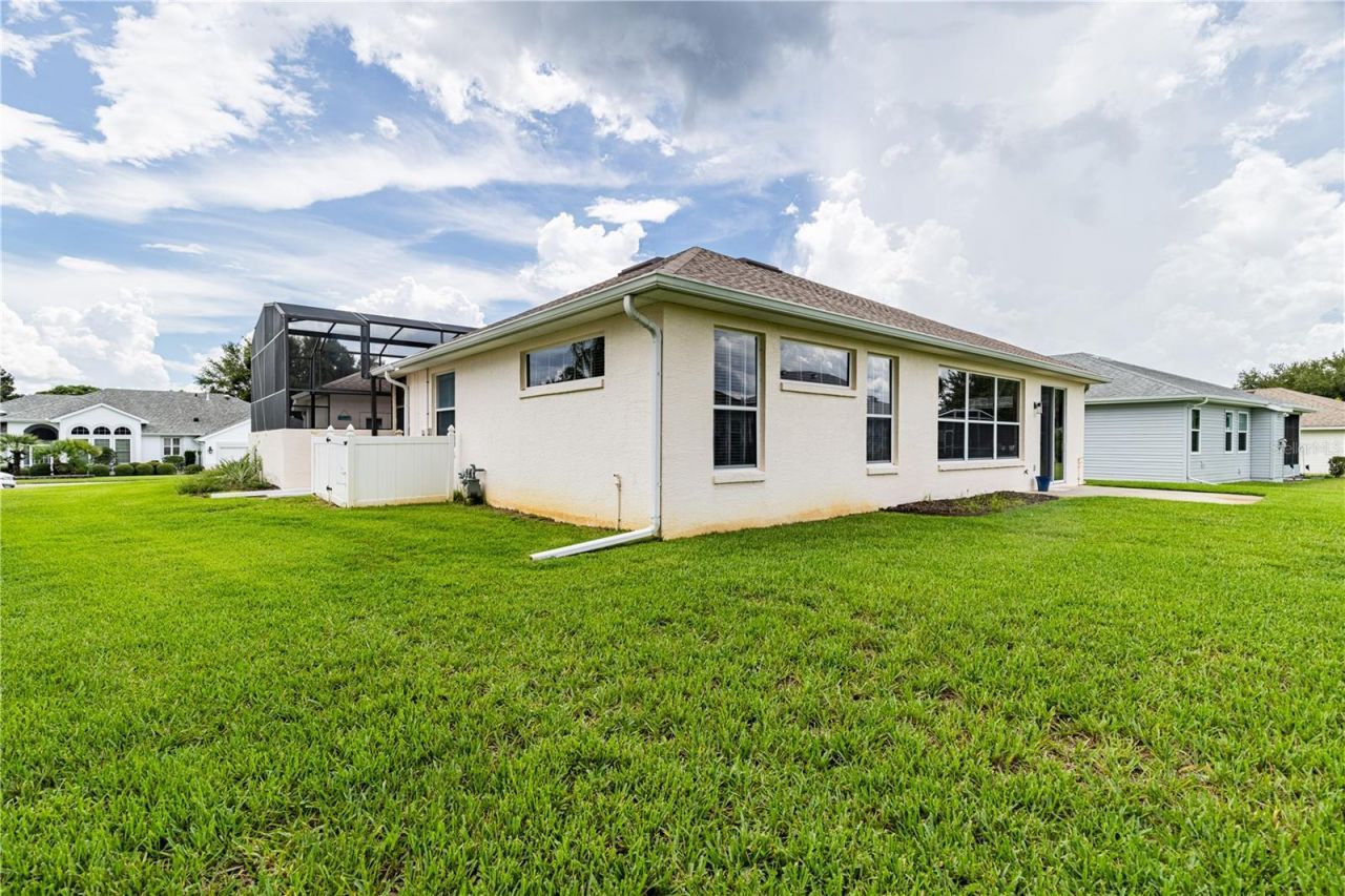 3347 Saratoga Drive, Tavares, FL 32778 Photo