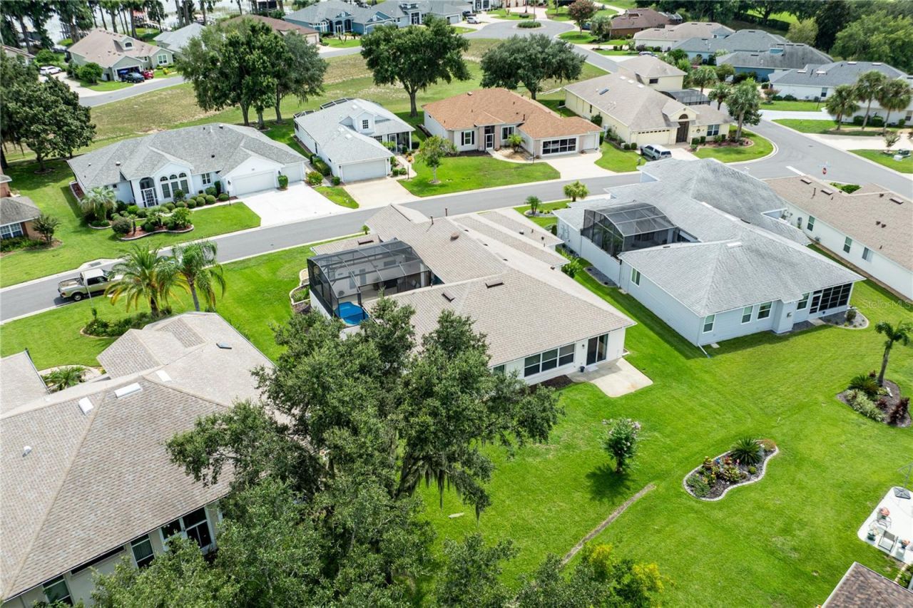 3347 Saratoga Drive, Tavares, FL 32778 Photo