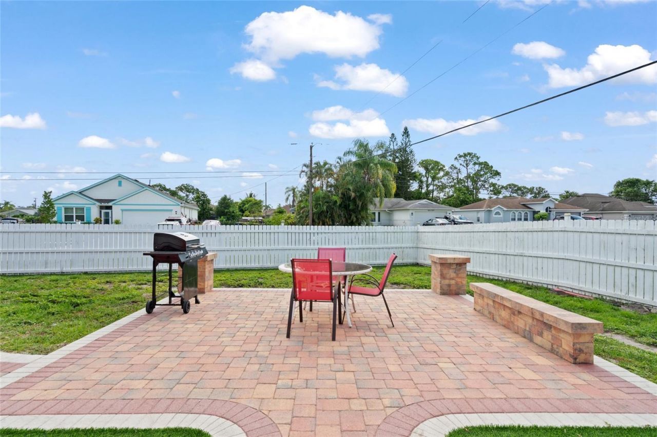 402 SW Seaflower Terrace, Port Saint Lucie, FL 34984 Photo