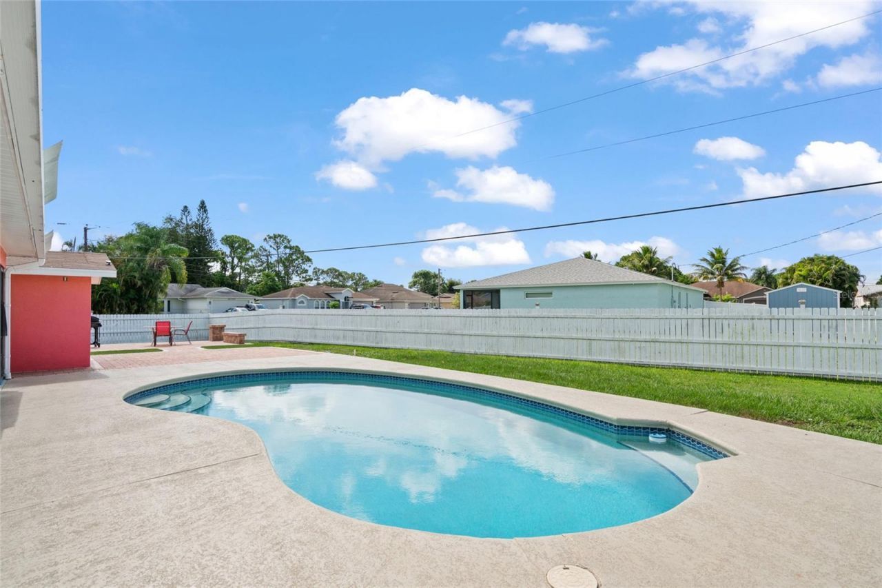 402 SW Seaflower Terrace, Port Saint Lucie, FL 34984 Photo