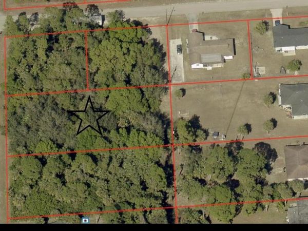 620 JAMES AVENUE , LEHIGH ACRES, FL 33936