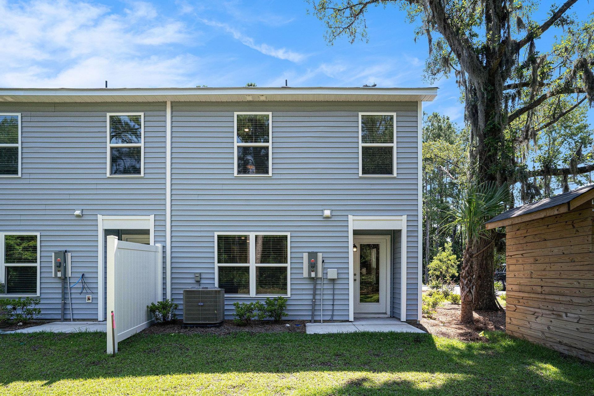 467 Gemstone Blvd Photo 24