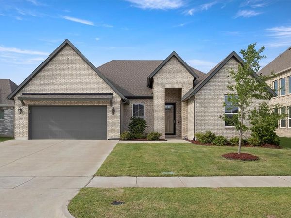 3905 Henley Lane , Garland, TX 75043