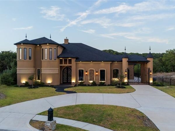 2621 Whispering Oaks Cove, Cedar Hill, TX 75104